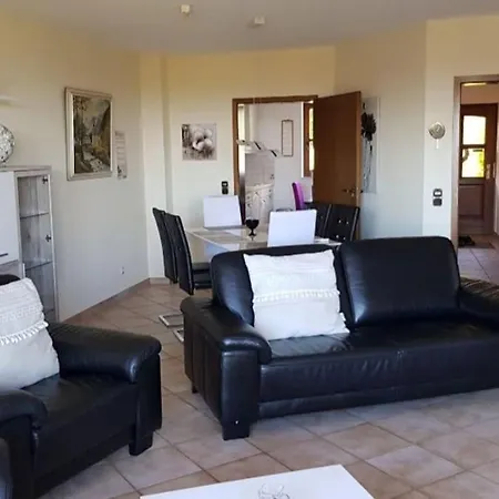 Eifel Doppel-ferienhaus *