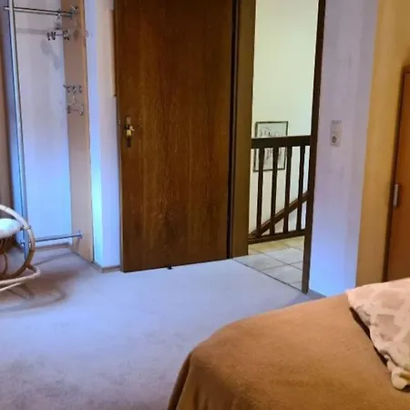 فيلة Eifel Doppel-ferienhaus نيدغن